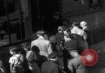 Immagine di Razioni alimentari in Germania dopo la seconda guerra mondiale Wiesbaden Germania, 1946, secondo 48 filmato di repertorio 65675056075
