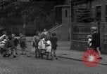 Immagine di Bambini Germania, 1946, secondo 4 filmato di repertorio 65675056078