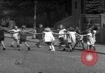 Immagine di Bambini Germania, 1946, secondo 18 filmato di repertorio 65675056078