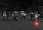 Immagine di Bambini Germania, 1946, secondo 30 filmato di repertorio 65675056078
