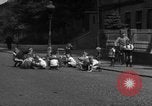 Immagine di Bambini Germania, 1946, secondo 47 filmato di repertorio 65675056078