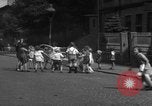 Immagine di Bambini Germania, 1946, secondo 49 filmato di repertorio 65675056078