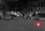 Immagine di Bambini Germania, 1946, secondo 57 filmato di repertorio 65675056078