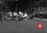 Immagine di Bambini Germania, 1946, secondo 60 filmato di repertorio 65675056078
