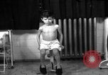 Standbild Kinder mit Haut Infektionen Deutschland, 1946, aus Sekunde 47 historischem Filmmaterial Videoclip 65675056080