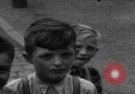 Standbild Black Market Operator Deutschland, 1946, aus Sekunde 6 historischem Filmmaterial Videoclip 65675056081