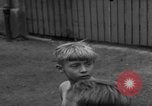 Standbild Black Market Operator Deutschland, 1946, aus Sekunde 11 historischem Filmmaterial Videoclip 65675056081