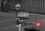 Standbild Black Market Operator Deutschland, 1946, aus Sekunde 14 historischem Filmmaterial Videoclip 65675056081