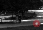 Standbild Black Market Operator Deutschland, 1946, aus Sekunde 37 historischem Filmmaterial Videoclip 65675056081