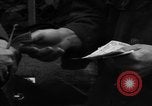 Standbild Black Market Operator Deutschland, 1946, aus Sekunde 52 historischem Filmmaterial Videoclip 65675056081
