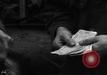 Standbild Black Market Operator Deutschland, 1946, aus Sekunde 53 historischem Filmmaterial Videoclip 65675056081