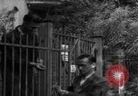 Standbild Black Market Operator Deutschland, 1946, aus Sekunde 57 historischem Filmmaterial Videoclip 65675056081