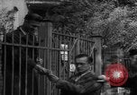 Standbild Black Market Operator Deutschland, 1946, aus Sekunde 60 historischem Filmmaterial Videoclip 65675056081