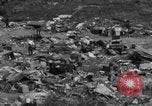Standbild Menschen Suche durch dump Deutschland, 1946, aus Sekunde 36 historischem Filmmaterial Videoclip 65675056082