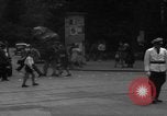 Immagine di Strade trafficate Heidelberg Germania, 1946, secondo 56 filmato di repertorio 65675056083