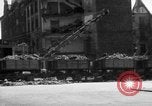 Standbild Bombenschäden und Wiederaufbau in München nach dem Krieg München Deutschland, 1946, aus Sekunde 7 historischem Filmmaterial Videoclip 65675056085