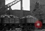 Standbild Bombenschäden und Wiederaufbau in München nach dem Krieg München Deutschland, 1946, aus Sekunde 26 historischem Filmmaterial Videoclip 65675056085