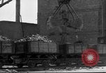 Standbild Bombenschäden und Wiederaufbau in München nach dem Krieg München Deutschland, 1946, aus Sekunde 35 historischem Filmmaterial Videoclip 65675056085