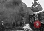 Standbild Bombenschäden und Wiederaufbau in München nach dem Krieg München Deutschland, 1946, aus Sekunde 58 historischem Filmmaterial Videoclip 65675056085