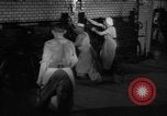 Standbild Bäckerei Mannheim Deutschland, 1946, aus Sekunde 4 historischem Filmmaterial Videoclip 65675056089