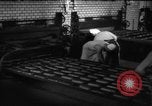 Standbild Bäckerei Mannheim Deutschland, 1946, aus Sekunde 14 historischem Filmmaterial Videoclip 65675056089