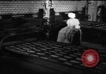 Standbild Bäckerei Mannheim Deutschland, 1946, aus Sekunde 15 historischem Filmmaterial Videoclip 65675056089