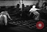 Standbild Bäckerei Mannheim Deutschland, 1946, aus Sekunde 24 historischem Filmmaterial Videoclip 65675056089