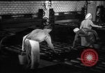 Standbild Bäckerei Mannheim Deutschland, 1946, aus Sekunde 31 historischem Filmmaterial Videoclip 65675056089