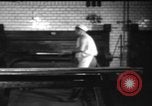 Standbild Bäckerei Mannheim Deutschland, 1946, aus Sekunde 35 historischem Filmmaterial Videoclip 65675056089