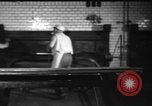 Standbild Bäckerei Mannheim Deutschland, 1946, aus Sekunde 36 historischem Filmmaterial Videoclip 65675056089