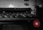 Standbild Bäckerei Mannheim Deutschland, 1946, aus Sekunde 46 historischem Filmmaterial Videoclip 65675056089