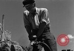 Standbild Railroad Hof Ulm Deutschland, 1945, aus Sekunde 7 historischem Filmmaterial Videoclip 65675056096