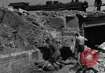 Standbild Railroad Hof Ulm Deutschland, 1945, aus Sekunde 25 historischem Filmmaterial Videoclip 65675056096
