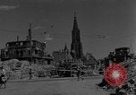 Image des activités de reconstruction Ulm Allemagne, 1945, de la seconde 8 séquences d'archives historiques vidéo 65675056097