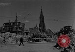 Image des activités de reconstruction Ulm Allemagne, 1945, de la seconde 12 séquences d'archives historiques vidéo 65675056097