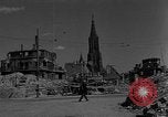 Image des activités de reconstruction Ulm Allemagne, 1945, de la seconde 14 séquences d'archives historiques vidéo 65675056097