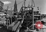 Image des activités de reconstruction Ulm Allemagne, 1945, de la seconde 58 séquences d'archives historiques vidéo 65675056097