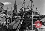 Image des activités de reconstruction Ulm Allemagne, 1945, de la seconde 59 séquences d'archives historiques vidéo 65675056097