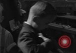 Standbild Schule Kinder Wien Österreich, 1945, aus Sekunde 19 historischem Filmmaterial Videoclip 65675056105