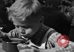 Standbild Schule Kinder Wien Österreich, 1945, aus Sekunde 36 historischem Filmmaterial Videoclip 65675056105