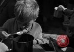 Standbild Schule Kinder Wien Österreich, 1945, aus Sekunde 41 historischem Filmmaterial Videoclip 65675056105