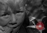 Standbild Schule Kinder Wien Österreich, 1945, aus Sekunde 48 historischem Filmmaterial Videoclip 65675056105