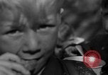 Standbild Schule Kinder Wien Österreich, 1945, aus Sekunde 49 historischem Filmmaterial Videoclip 65675056105