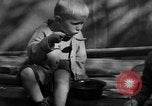 Standbild Schule Kinder Wien Österreich, 1945, aus Sekunde 59 historischem Filmmaterial Videoclip 65675056105