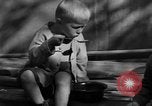 Standbild Schule Kinder Wien Österreich, 1945, aus Sekunde 60 historischem Filmmaterial Videoclip 65675056105