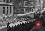 Standbild die britischen LKW Wien Österreich, 1945, aus Sekunde 3 historischem Filmmaterial Videoclip 65675056106