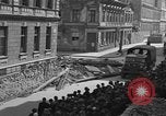 Standbild die britischen LKW Wien Österreich, 1945, aus Sekunde 6 historischem Filmmaterial Videoclip 65675056106