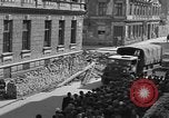 Standbild die britischen LKW Wien Österreich, 1945, aus Sekunde 10 historischem Filmmaterial Videoclip 65675056106