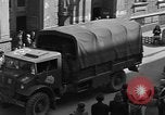 Standbild die britischen LKW Wien Österreich, 1945, aus Sekunde 24 historischem Filmmaterial Videoclip 65675056106