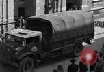 Standbild die britischen LKW Wien Österreich, 1945, aus Sekunde 25 historischem Filmmaterial Videoclip 65675056106